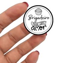250 Adesivos Etiqueta Brigadeiro Feito Com Amor Redondo 3 Cm 250 Adesivos Etiqueta Brigadeiro Feito Com Amor Redondo 3 Cm