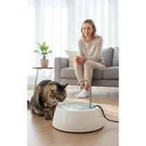 2x Bebedouro Fonte Cães e Gatos 1L Bivolt - Água Fresca Semp 2x Bebedouro Fonte Cães e Gatos 1L Bivolt - Água Fresca Semp