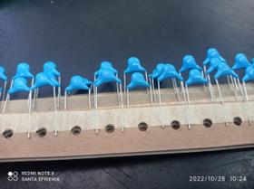 2x Capacitor Ceramico 270pf/4kv Y5p 10mm Epox