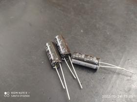 2x Capacitor Eletrolítico 80uf/310v 105º 10x25mm Chemicon