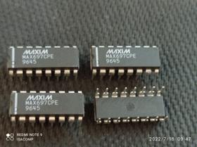 2x Circuito Integrado Max697cpe Max697 Maxim