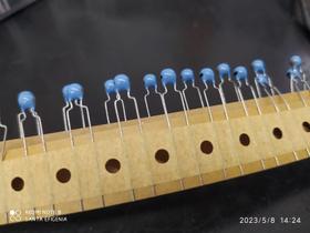 2x Indutor 47uh Radial 5% El0405ra-470j Tdk