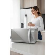 2x Micro-ondas 34L Inox 220V Dupla Refeição Antiaderente 2x Micro-ondas 34L Inox 220V Dupla Refeição Antiaderente
