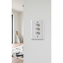 2x Tomada Tripla 20A Monobloco Branco Fácil Instalação 2x Tomada Tripla 20A Monobloco Branco Fácil Instalação