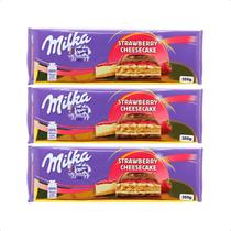 3 barras chocolate milka recheada de cheesecake de morango