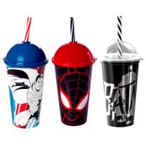 3 Copos 500ml Com Canudo Original Plasútil Estampa Super Heróis Infantis Aranha Batman e Super Homem