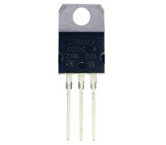 3 pçs - regulador de tensão ua7805 metalico = l7805 = l7805