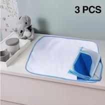 3 Protetores de Colchão 70x50 Absorventes Laváveis Branco com Borda Azul para Desfralde - Vila Flor