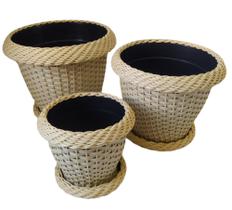 3 vasos de flor P M G com prato jardim decoração decorativo vime fibra sintética bege palha banana