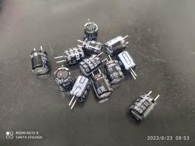 30x Capacitor Eletrolitico 22uf/100v 105 10x13mm Epcos
