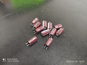 30x Capacitor Eletrolitico 470uf/6,3v 105 6,3x11mm