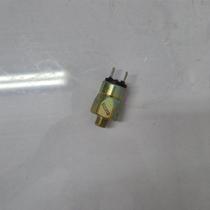 31L1-0095 - Interruptor de Pressão - HL17C, HL25C, HL720-3, HL720-3C, HL730-7, HL7303, HL7303C, HL740-3, HL740-3ATM, HL740-7, HL740TM-3, HL750, HL750-3, HL757-7, HL760, HL760-3, HL760-3ATM, HL760-7, HL760-7A, HL770, HL770-3, HL770-3ATM