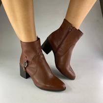 346919 Bota Cano Baixo Couro Burnish Conhaque 26