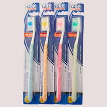 36 Escovas Dentais Adulto Média com Protetor de Cerdas e Limpador de Língua 0200 36 Escovas Dentais Adulto Média com Protetor de Cerdas e Limpador de Língua 0200