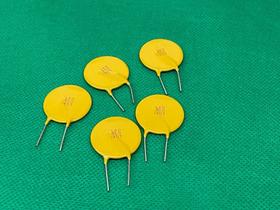 3x Fusivel Resetavel Ptc L60-300 = Mf-r300 = Rxe300 3amp