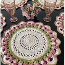 4 Toalhinhas Sousplat mesa posta em crochê tulipas Amarelo canário 4 Toalhinhas Sousplat mesa posta em crochê tulipas Amarelo canário