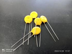 40x Capacitor Ceramico 15nf/2kv = 15k/2kv Epox Avx 40x Capacitor Ceramico 15nf/2kv = 15k/2kv Epox Avx