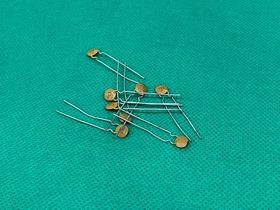 40x Capacitor Ceramico 75pf/50v 5% Np0