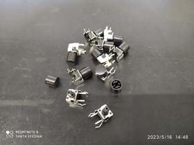 40x Chave Tactil 7,1x7,1x7,3mm 2 Terminais 90 Com Capa 40x Chave Tactil 7,1x7,1x7,3mm 2 Terminais 90 Com Capa