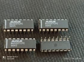 4x Circuito Integrado Max697cpe Max697 Maxim