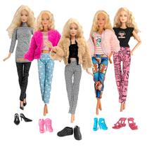 5 Conjuntos de roupas + 3 casacos + 5 sapatos Boneca B4rbie - Barbie