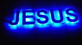 5 Letras De 30 Cm Com Led - Jesus