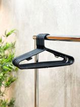 50 Cabide de Plástico Preto Tradicional Fino 8 mm 50 Cabide de Plástico Preto Tradicional Fino 8 mm