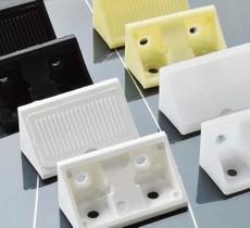 50 Cantoneira Plástica Montagem 4 Furos Preto Com parafuso