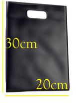 500un Sacolas plásticas Preta alça boca de palhaço 20x30 500un Sacolas plásticas Preta alça boca de palhaço 20x30