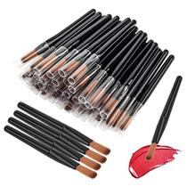 50Pcs/Set Pincéis Labial, Pincel Labial Descartável Gloss Pincel de Maquiagem, Batom Varinhas Gloss Aplicador Cosméticos Tool Kits(Preto)