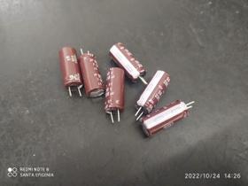 50x Capacitor Eletrolítico 330uf/50v 105 10x24mm Chemicon