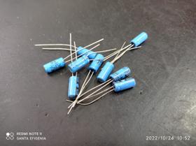 50x Capacitor Eletrolítico 4,7uf/35v 85 5x11mm 50x Capacitor Eletrolítico 4,7uf/35v 85 5x11mm