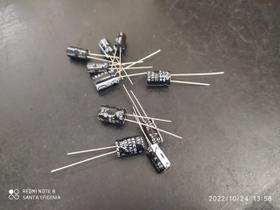 5x Capacitor Eletrolítico 150uf/25v 85 8x13mm Epcos
