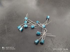 5x Capacitor Eletrolitico 22uf/16v 105 5x6mm