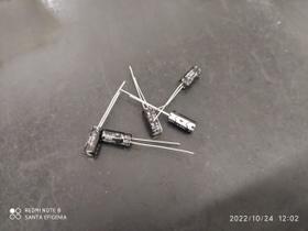 5x Capacitor Eletrolítico 4,7uf/100v 105 5x11mm