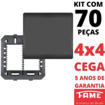 70un Placa 4X4 Cega Com Suporte Habitat Black FAME