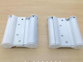 8 Dobradiça Vai E Vem Bang Bang 3 Polegadas Branca E Preta