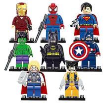 8 peças de minibonecos da Marvel Avengers Super Hero Comic D