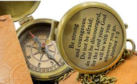 A bússola religiosa pode ser um latão forte e corajoso