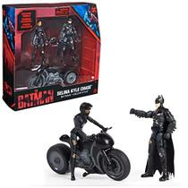 A série de filmes Batman 2022 Selina Kyle Chase Set com Batman e Motocicleta