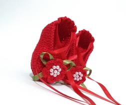 A43 Sapatinho sapatilha de croche para bebe feminina vermelha com perolas - MM Sapatinhos