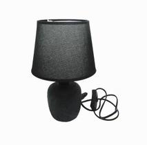 Abajur com Cúpula Tecido e Base de Porcelana - Preto, Branco ou Cinza Abajur com Cúpula Tecido e Base de Porcelana - Preto, Branco ou Cinza