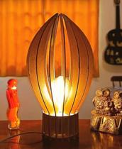 Abajur de Mesa em MDF Modelo Foguete - Iluminação Moderna e Eficiente