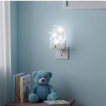 Abajur Infantil Lua e Estrela de LED Noturno Bivolt Para Quarto Luminária de Tomada Luz Suave e Confortável para Bebês e Crianças Decoração