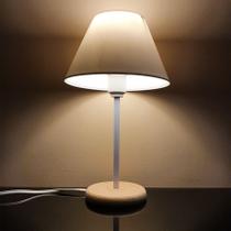 Abajur Infantil Momy Menina Menino Luminária para Quarto de Bebê Cor Branco