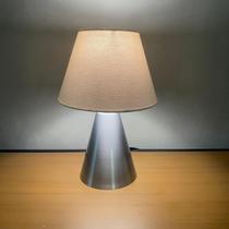 Abajur luminária de Mesa Cone Escovado aluminio e bivolt Com Cúpula algodão Bege Abajur luminária de Mesa Cone Escovado aluminio e bivolt Com Cúpula algodão Bege