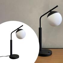 Abajur Luminária De Mesa Inclinado Jabuticaba Preto Com Globo Vidro 12cm com Lâmpada Branco frio Para Sala, quarto, cama e cabeceira