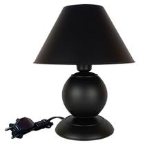 Abajur Moderno Decoração Quarto Sala Luminária Maetê Preta Cúpula Preta