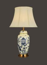 Abajur Porcelana Azul E Branco Cúpula Chipandelle Luxuoso Abajur Porcelana Azul E Branco Cúpula Chipandelle Luxuoso