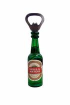 Abridor de Garrafa com Imã 14cm em Formato de Garrafa Modelo Garrafa:Verde/Vermelho Abridor de Garrafa com Imã 14cm em Formato de Garrafa Modelo Garrafa:Verde/Vermelho